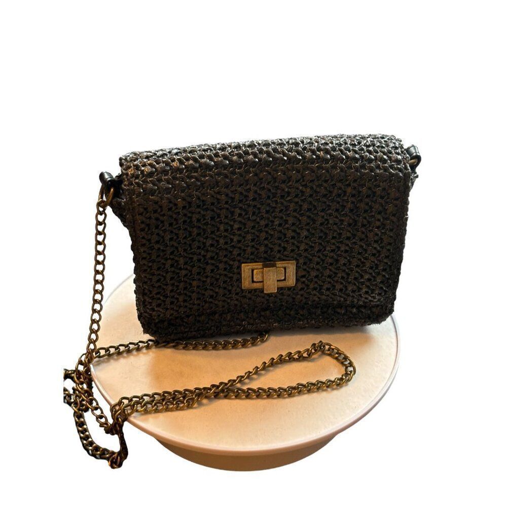 Handcrafted Metallic Woven Clutch Bag With Chain Strap & Twist Lock Closure